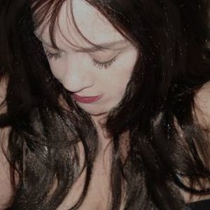 Meet your Posher, Suzy